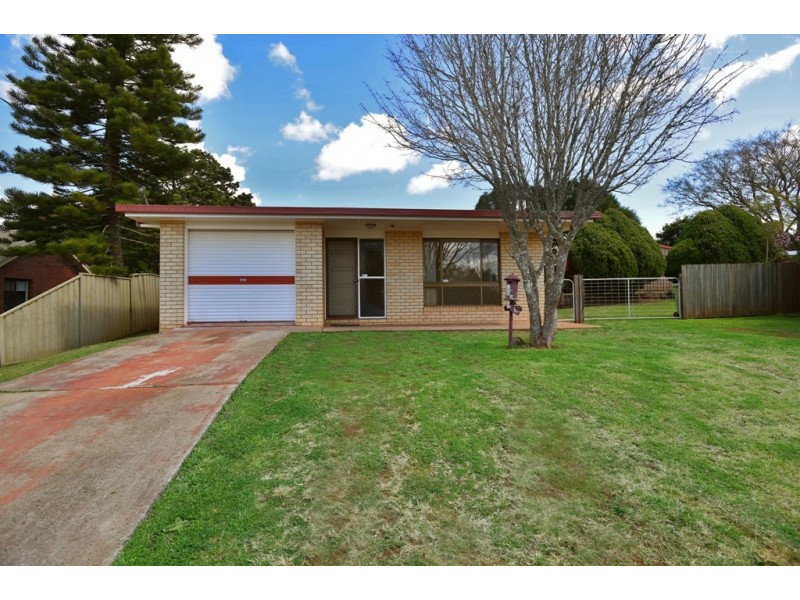 3 Coonawarra Court, Wilsonton Heights QLD 4350