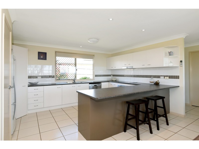 3 Kingfisher Drive, Highfields QLD 4352