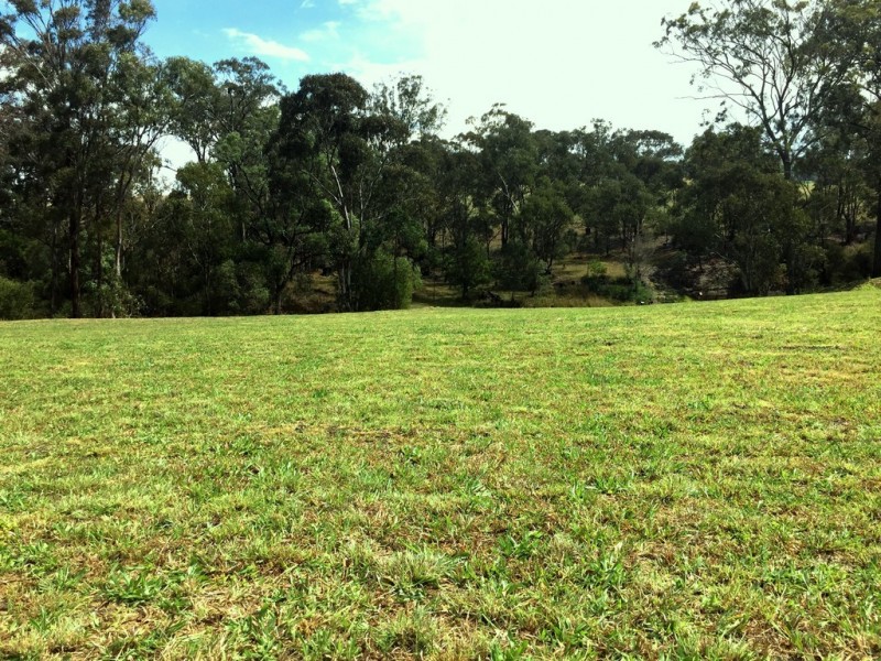 38 Acacia Avenue, Top Camp QLD 4350