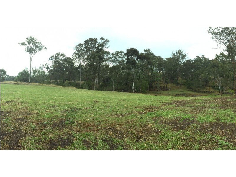 38 Acacia Avenue, Top Camp QLD 4350