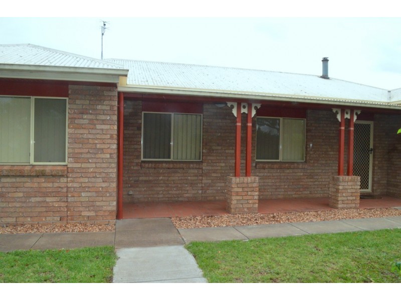 41 Gladstone Street, Newtown QLD 4350