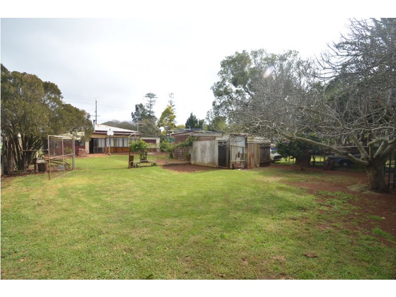 386 Tor Street, Newtown QLD 4350