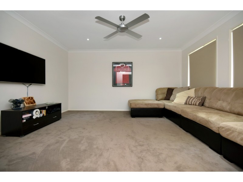8 Janelle Court, Highfields QLD 4352