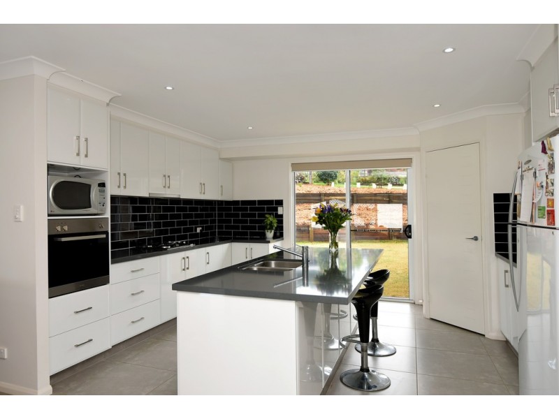 8 Janelle Court, Highfields QLD 4352