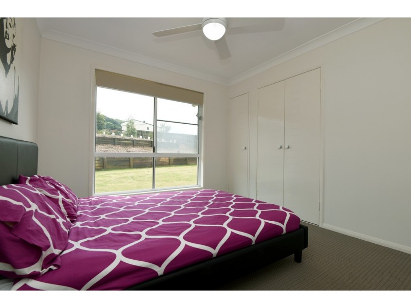8 Janelle Court, Highfields QLD 4352