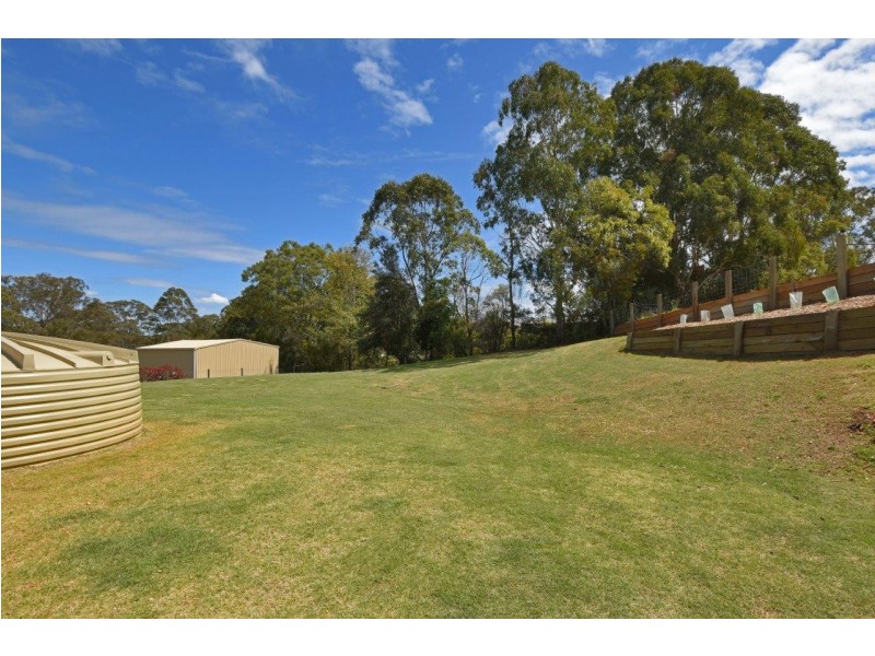 8 Janelle Court, Highfields QLD 4352
