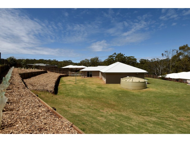 8 Janelle Court, Highfields QLD 4352