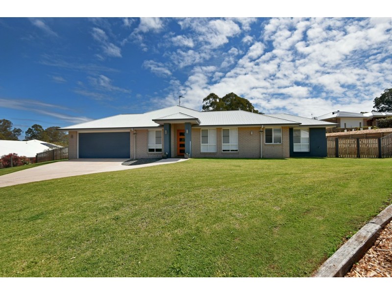 8 Janelle Court, Highfields QLD 4352