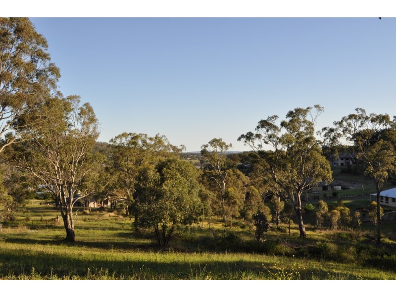 332 Hursley Road, Glenvale QLD 4350