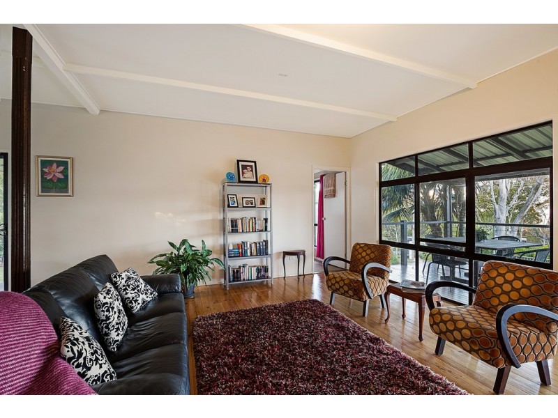 7 Panorama Cres, Prince Henry Heights QLD 4350