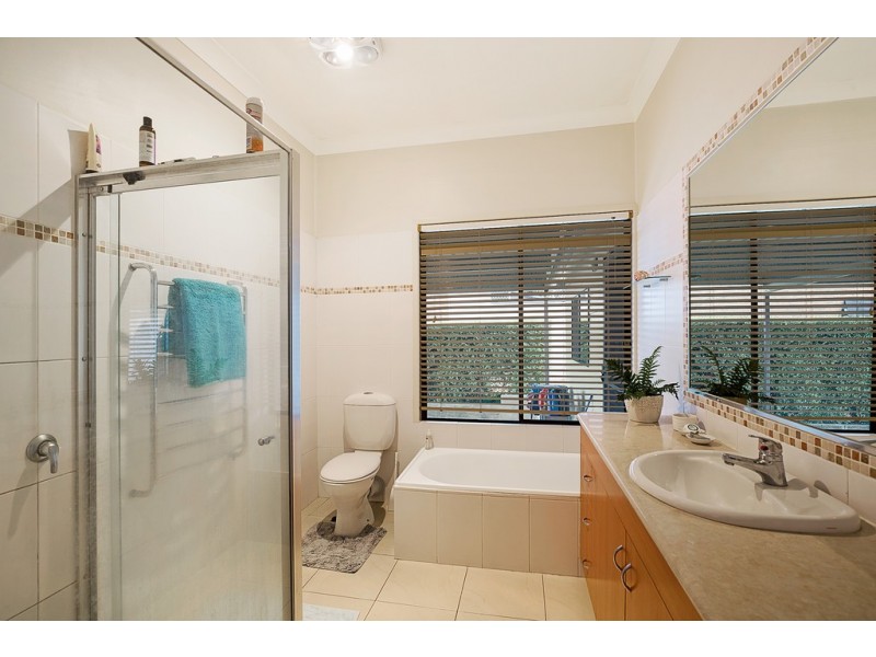 7 Panorama Cres, Prince Henry Heights QLD 4350