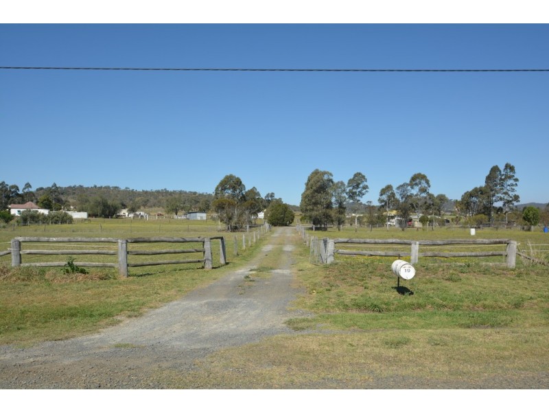 19 Oestreich Road, Wellcamp QLD 4350
