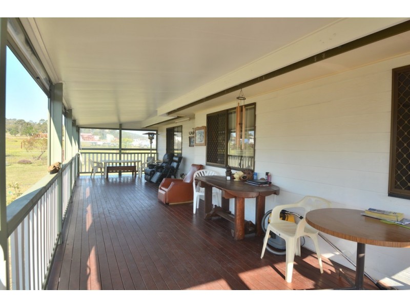 19 Oestreich Road, Wellcamp QLD 4350