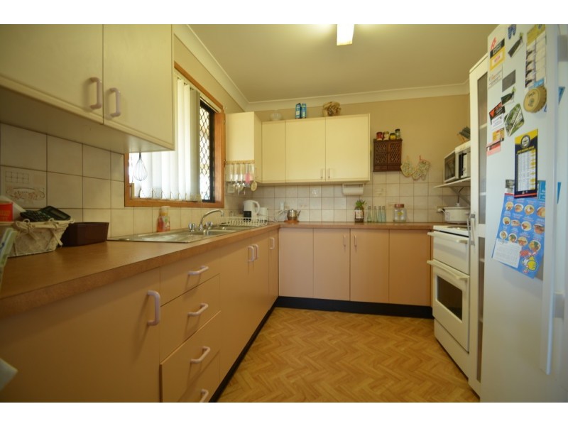 19 Oestreich Road, Wellcamp QLD 4350