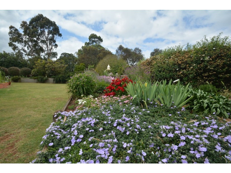 33 Kratzke Road, Highfields QLD 4352