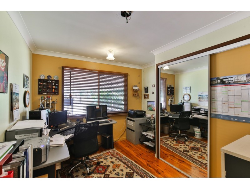 328 Hursley Road, Glenvale QLD 4350