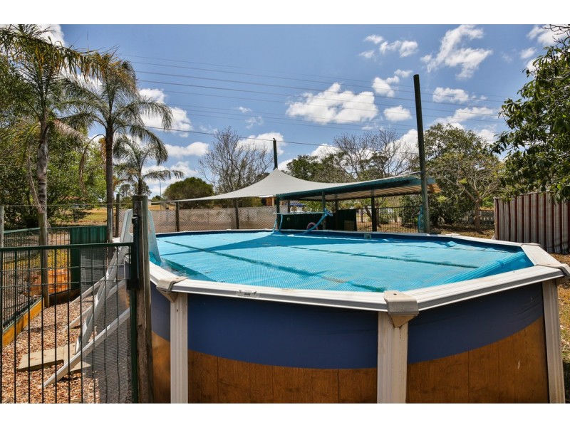 328 Hursley Road, Glenvale QLD 4350