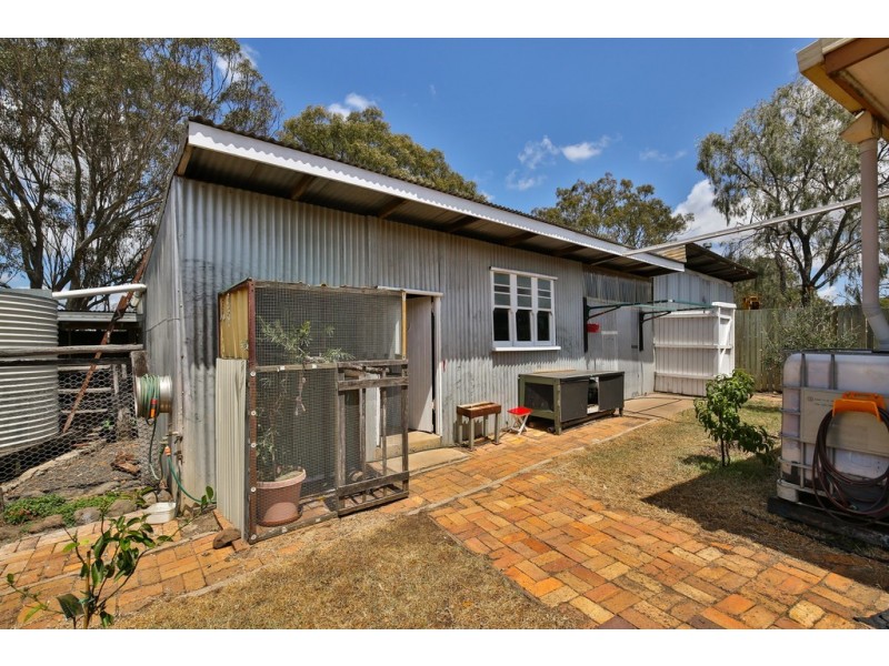 328 Hursley Road, Glenvale QLD 4350