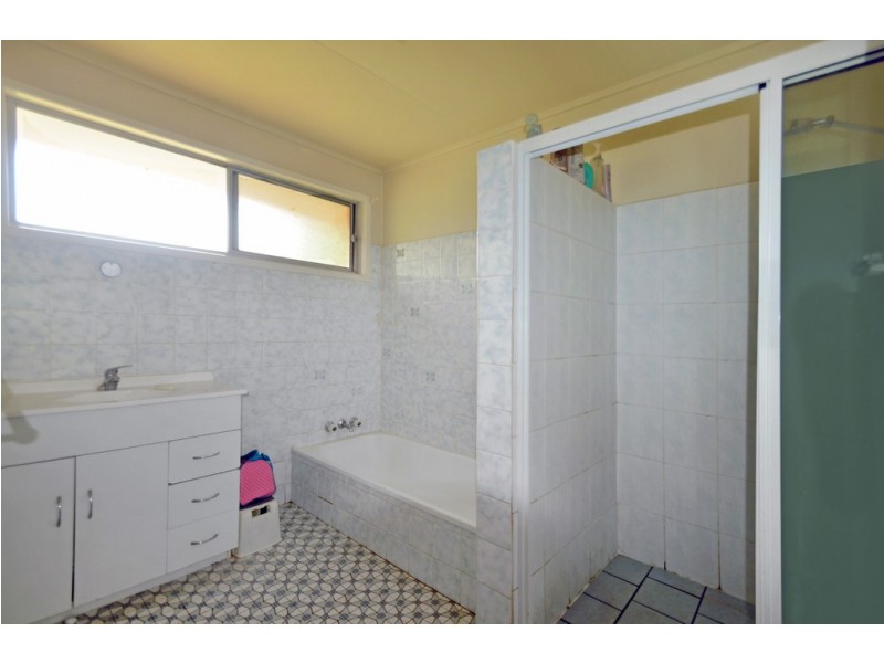 161 Ramsay St, Centenary Heights QLD 4350