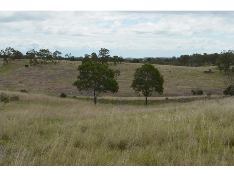 77 Hill Road, Groomsville QLD 4352