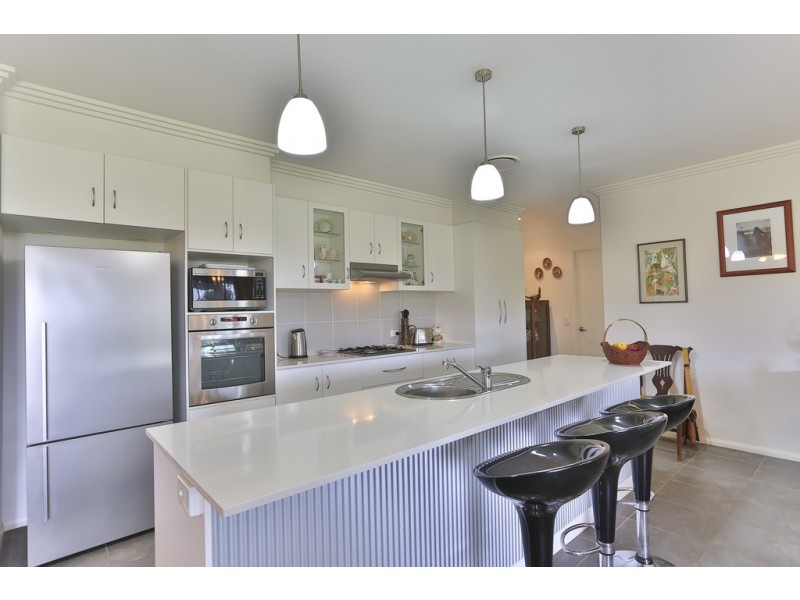 13803 New England Highway, Cambooya QLD 4358