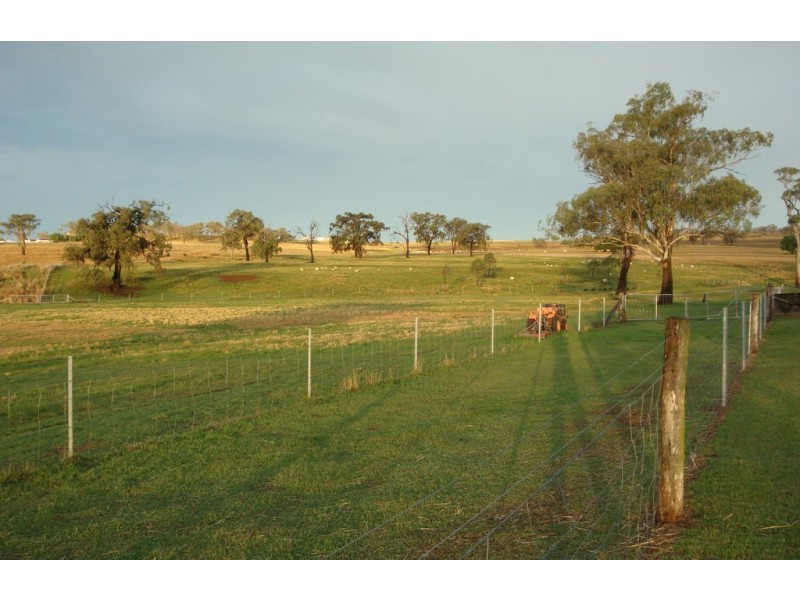 13803 New England Highway, Cambooya QLD 4358