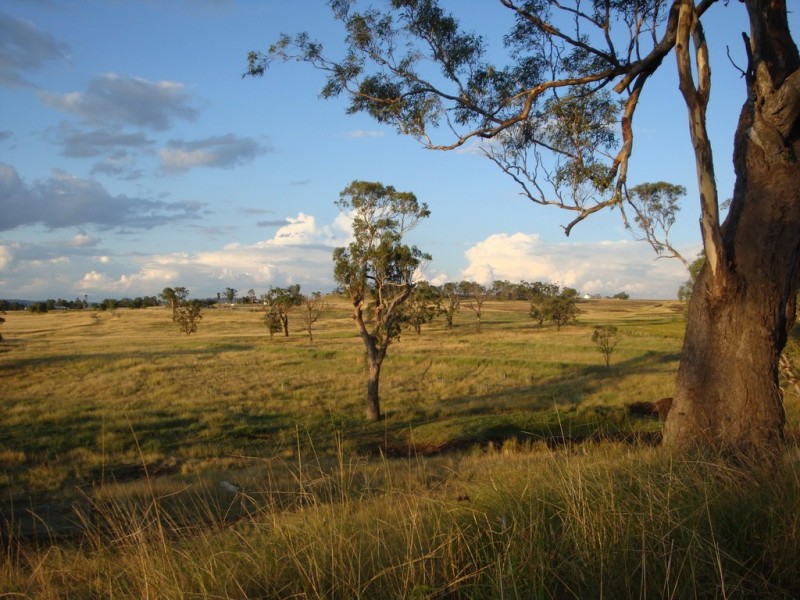 13803 New England Highway, Cambooya QLD 4358