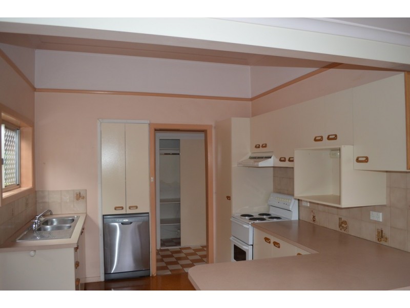 267 Alderley Street, Centenary Heights QLD 4350