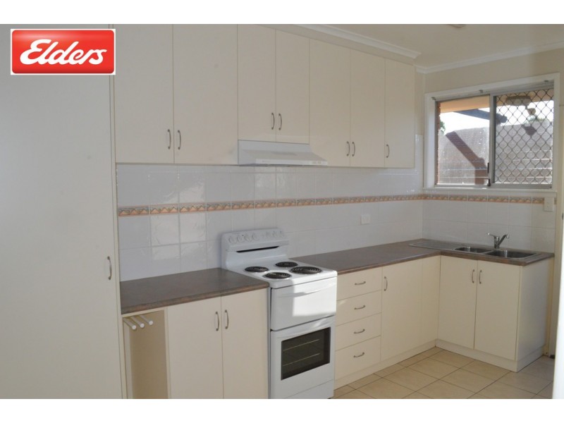 2/24 Grey Street, South Toowoomba QLD 4350