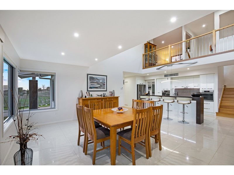 28 Manikato Drive, Hodgson Vale QLD 4352