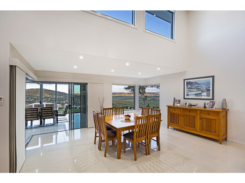 28 Manikato Drive, Hodgson Vale QLD 4352