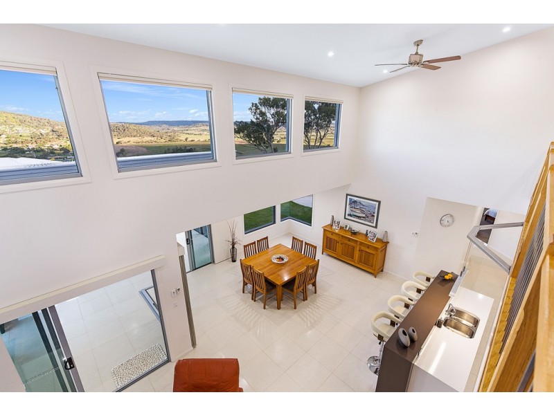 28 Manikato Drive, Hodgson Vale QLD 4352