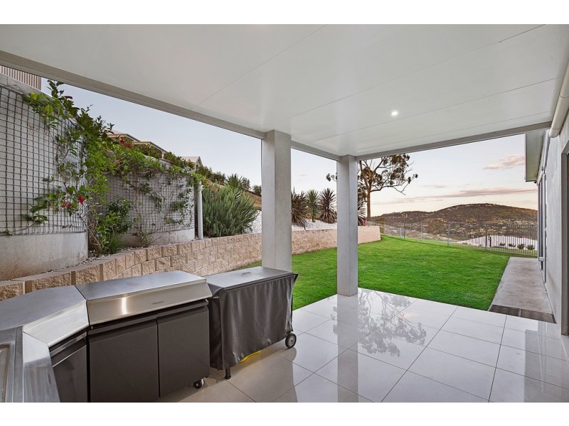 28 Manikato Drive, Hodgson Vale QLD 4352