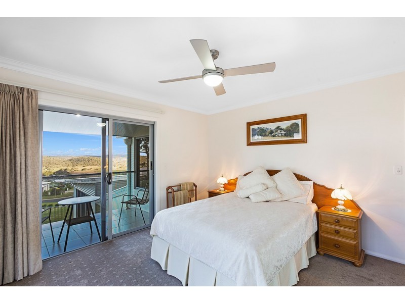 28 Manikato Drive, Hodgson Vale QLD 4352