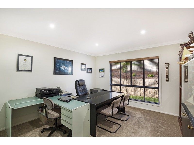 28 Manikato Drive, Hodgson Vale QLD 4352