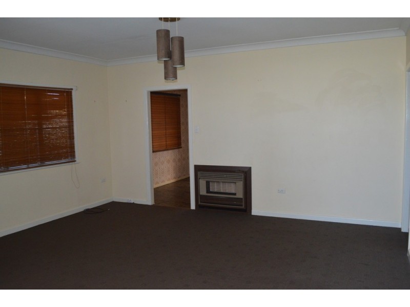24 Fromalls Street, Harristown QLD 4350