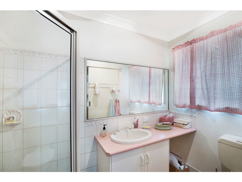 16 Merrol Street, Highfields QLD 4352