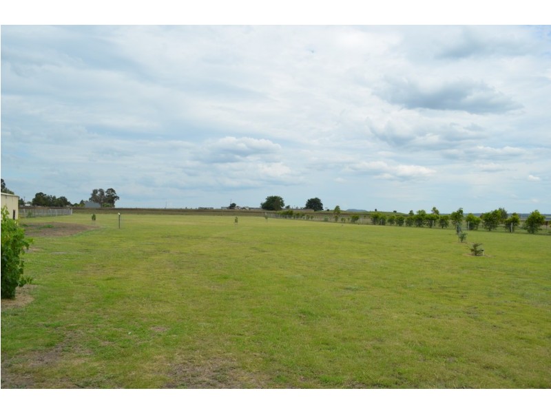 13 Tedman Road, Clifton QLD 4361