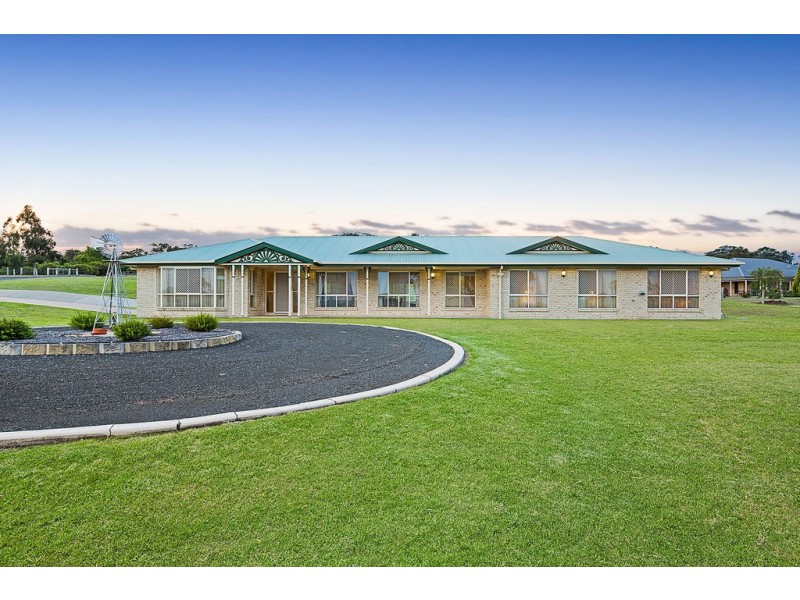 38 Stark Drive, Vale View QLD 4352