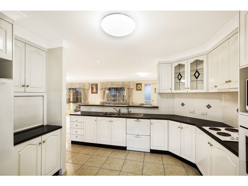 38 Stark Drive, Vale View QLD 4352