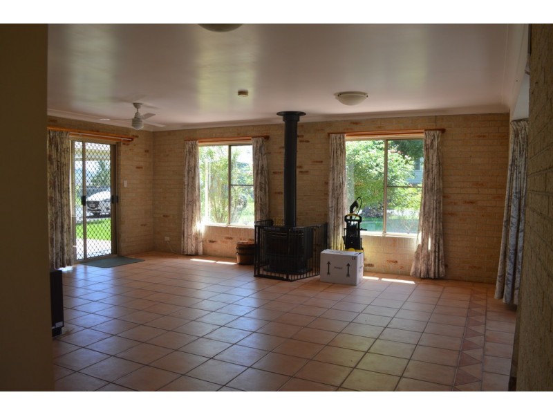 16 Short Street, Cambooya QLD 4358