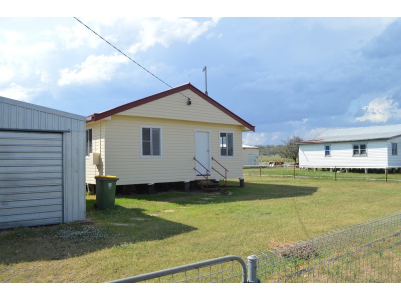 7 Nungil Street, Jondaryan QLD 4403