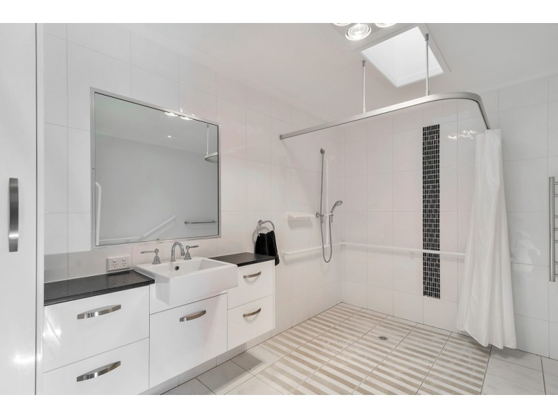 129 Carroll Road, Hodgson Vale QLD 4352