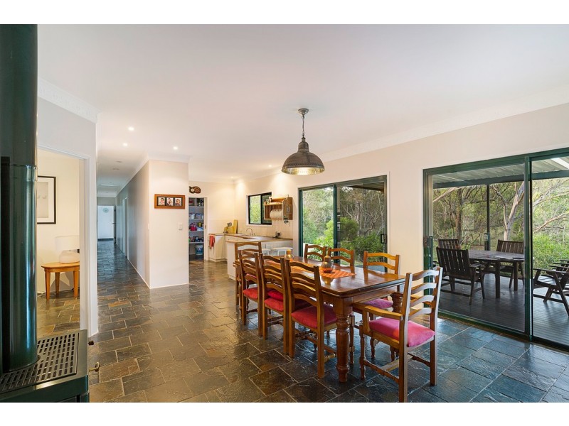 33 Box Tree Court, Mount Rascal QLD 4350