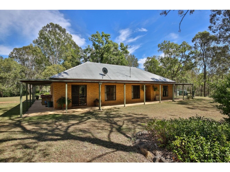 11 Gosper Road, Murphys Creek QLD 4352