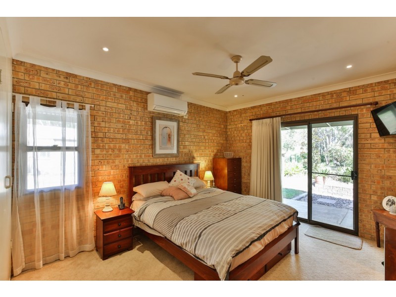 11 Gosper Road, Murphys Creek QLD 4352