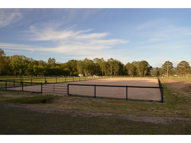 11 Gosper Road, Murphys Creek QLD 4352
