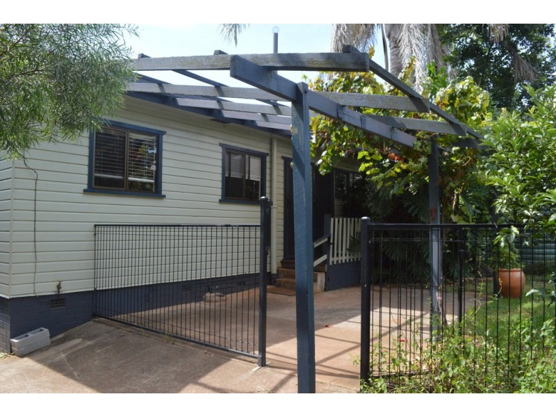47 Leichhardt Street, Centenary Heights QLD 4350