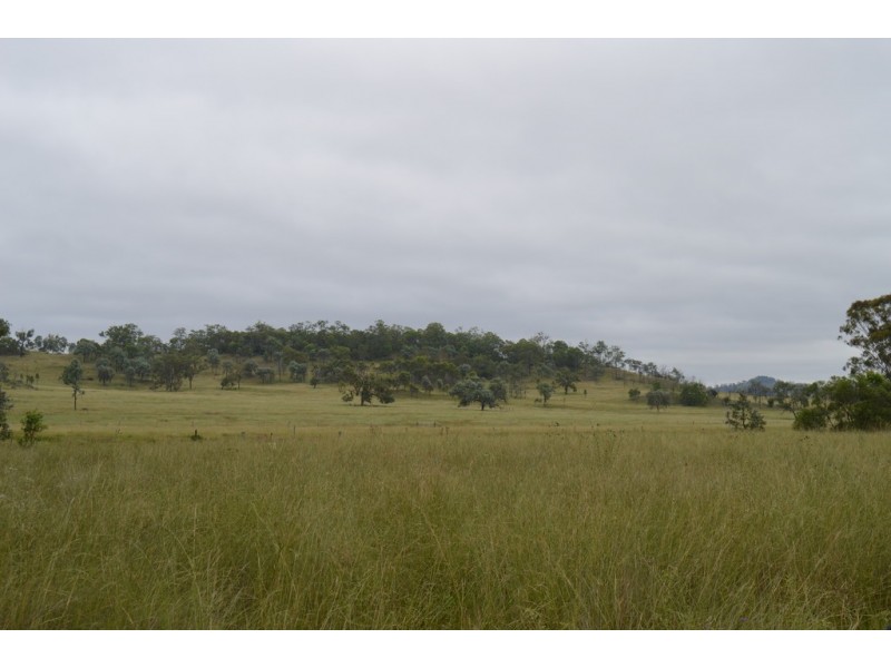 2212 Pierce Creek Road, Emu Creek QLD 4355