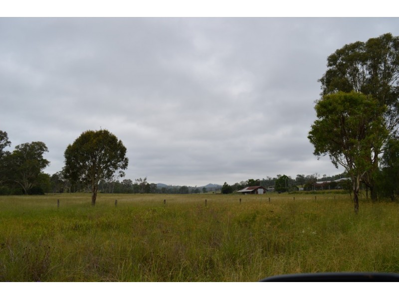 2212 Pierce Creek Road, Emu Creek QLD 4355